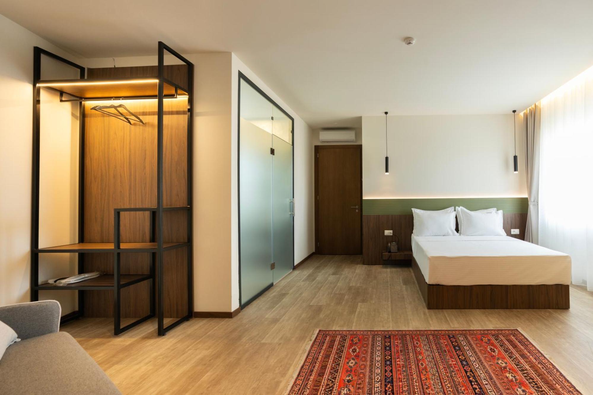 Star Hill Hotel Пристина Екстериор снимка